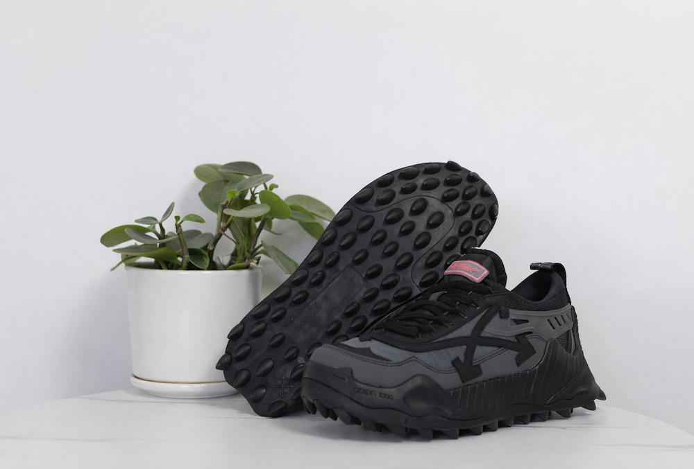 OFF WHITE X ODSY-1000 X BLACK & GREY