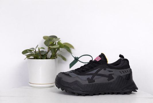 OFF WHITE X ODSY-1000 X BLACK & GREY