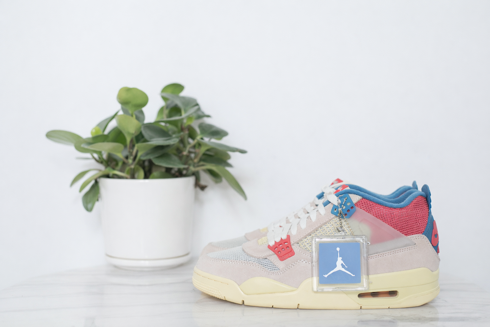 UNION LA X AIR JORDAN 4 X GUAVA ICE