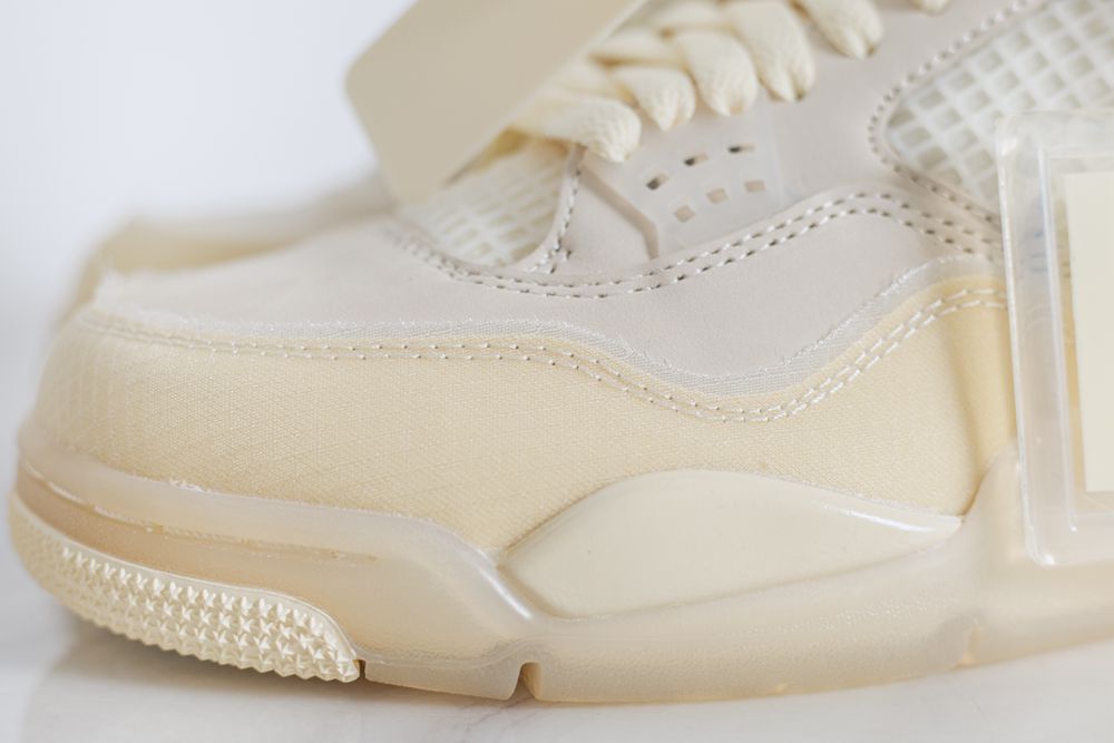 AIR JORDAN 4 X OFF WHITE X SAIL