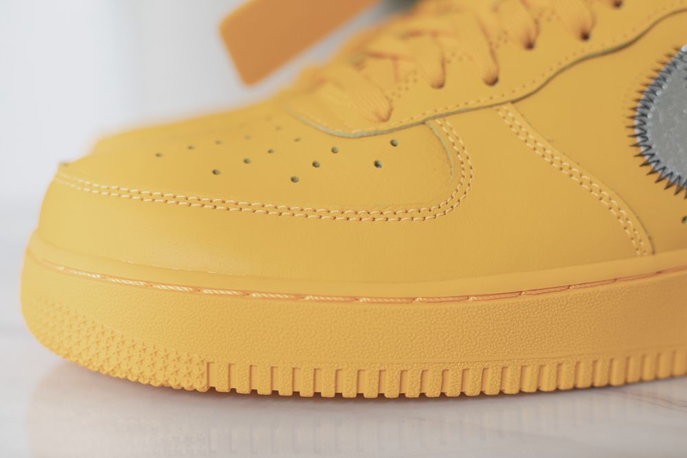 AIR FORCE 1 X OFF WHITE X UNIVERSITY GOLD